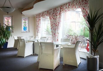 Clifton Park Hotel - Exclusive To Adults