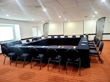 Microtel Inn & Suites By Wyndham Toluca