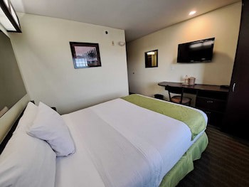 Microtel Inn & Suites By Wyndham Toluca
