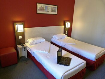 Dc Hotel Charleroi Airport