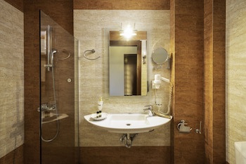 Heaven Hotel