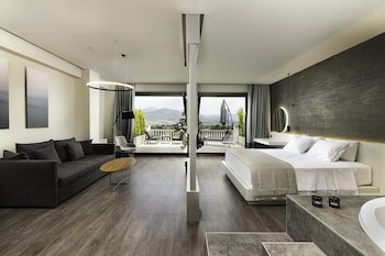 Heaven Hotel