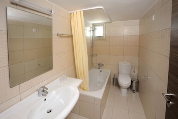 Petrosana Hotel Apartments galeri fotoğrafı
