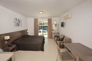 Petrosana Hotel Apartments galeri fotoğrafı