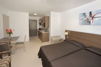 Petrosana Hotel Apartments galeri fotoğrafı