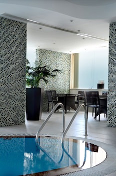 Cristal Hotel Abu Dhabi