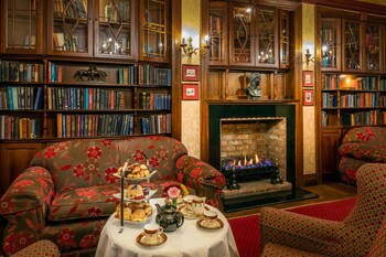 Newgrange Hotel