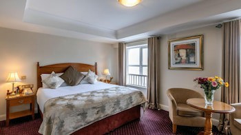 Newgrange Hotel