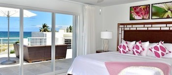 Coral Beach Club Villas & Marina
