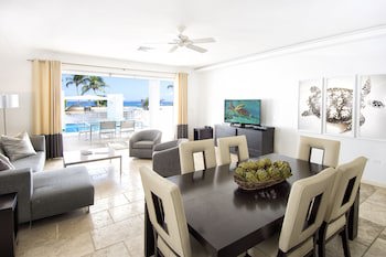 Coral Beach Club Villas & Marina