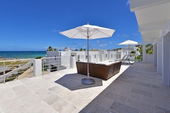 Coral Beach Club Villas & Marina