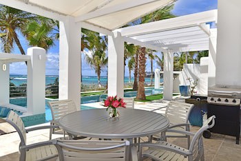 Coral Beach Club Villas & Marina