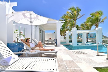 Coral Beach Club Villas & Marina