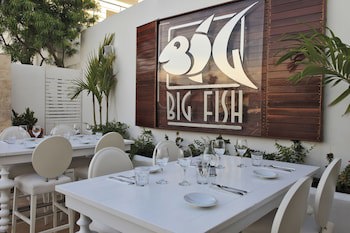 Coral Beach Club Villas & Marina