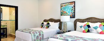 Coral Beach Club Villas & Marina