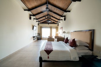 Almond Hotel Sothearos
