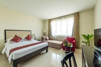 Almond Hotel Sothearos
