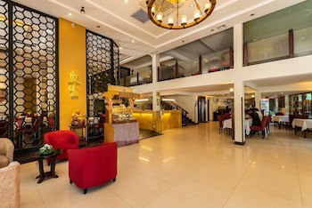 Almond Hotel Sothearos