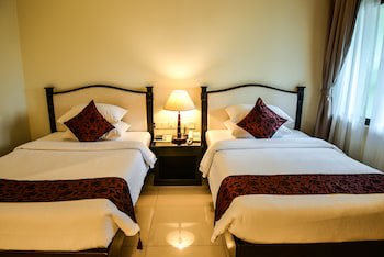 Almond Hotel Sothearos