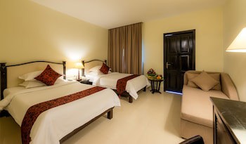 Almond Hotel Sothearos