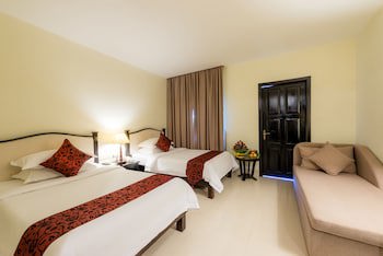 Almond Hotel Sothearos