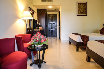 Almond Hotel Sothearos