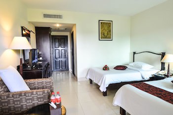 Almond Hotel Sothearos