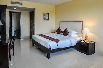 Almond Hotel Sothearos