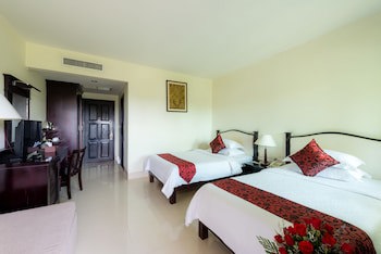 Almond Hotel Sothearos