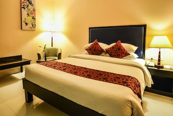 Almond Hotel Sothearos