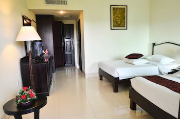 Almond Hotel Sothearos