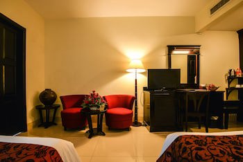 Almond Hotel Sothearos