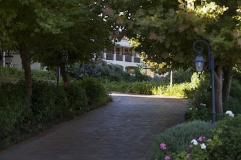 Asara Wine Estate & Hotel