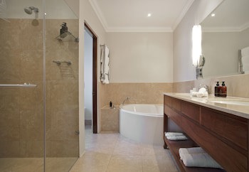 Asara Wine Estate & Hotel