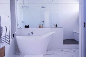 Asara Wine Estate & Hotel
