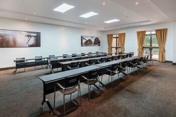 Protea Hotel By Marriott Livingstone