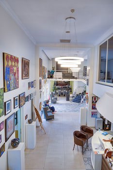 Leola Hotel Lkeja