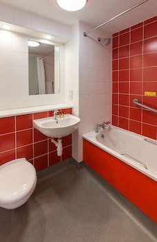 Redwings Lodge Wolverhampton