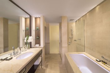 Grand Hyatt Doha Hotel And Villas