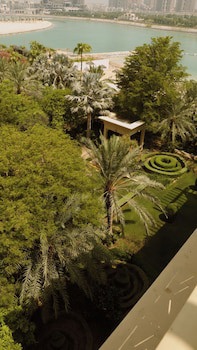 Grand Hyatt Doha Hotel And Villas