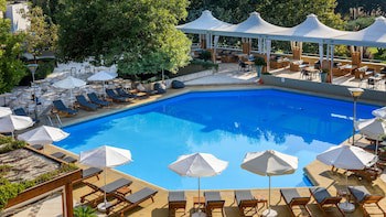 Alexander Beach Hotel & Spa