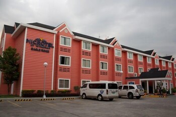 Microtel By Wyndham Eagle Ridge
