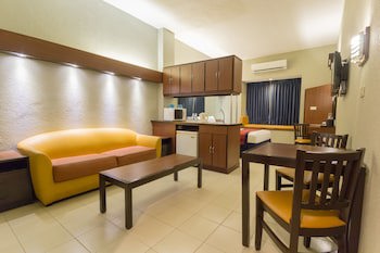 Microtel By Wyndham Eagle Ridge