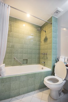 Microtel By Wyndham Eagle Ridge