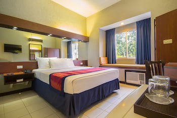 Microtel By Wyndham Eagle Ridge