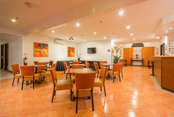 Microtel By Wyndham Eagle Ridge