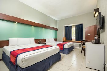 Microtel By Wyndham Eagle Ridge