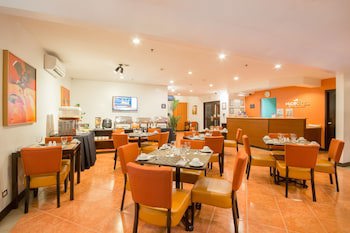 Microtel By Wyndham Eagle Ridge