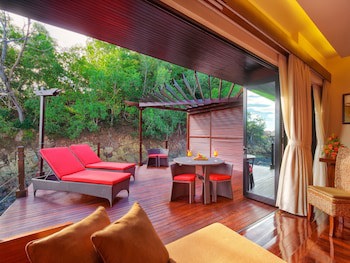 Gayana Marine Resort