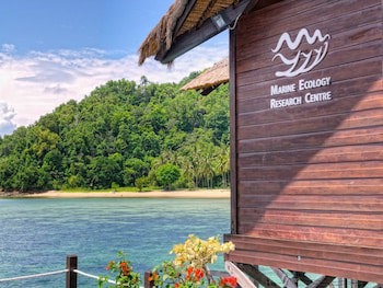 Gayana Marine Resort